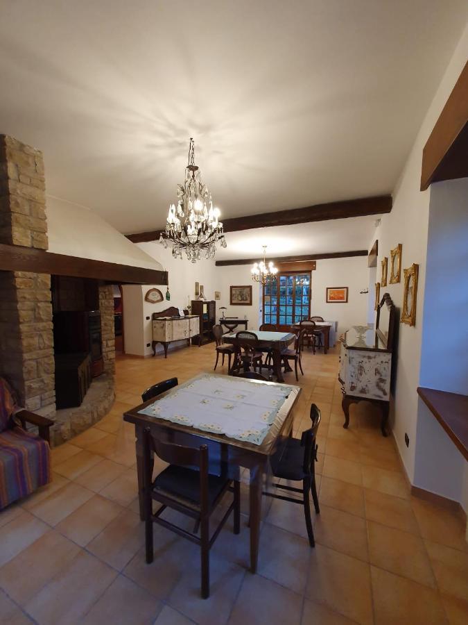 B&B Calecatine Rocca di Botte 外观 照片